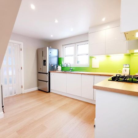 Modern And Spacious Double&King Bedrooms Both With Private Bathrooms Edimburgo Exterior foto