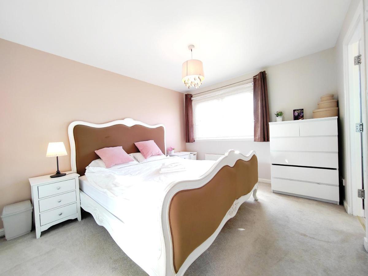 Modern And Spacious Double&King Bedrooms Both With Private Bathrooms Edimburgo Exterior foto