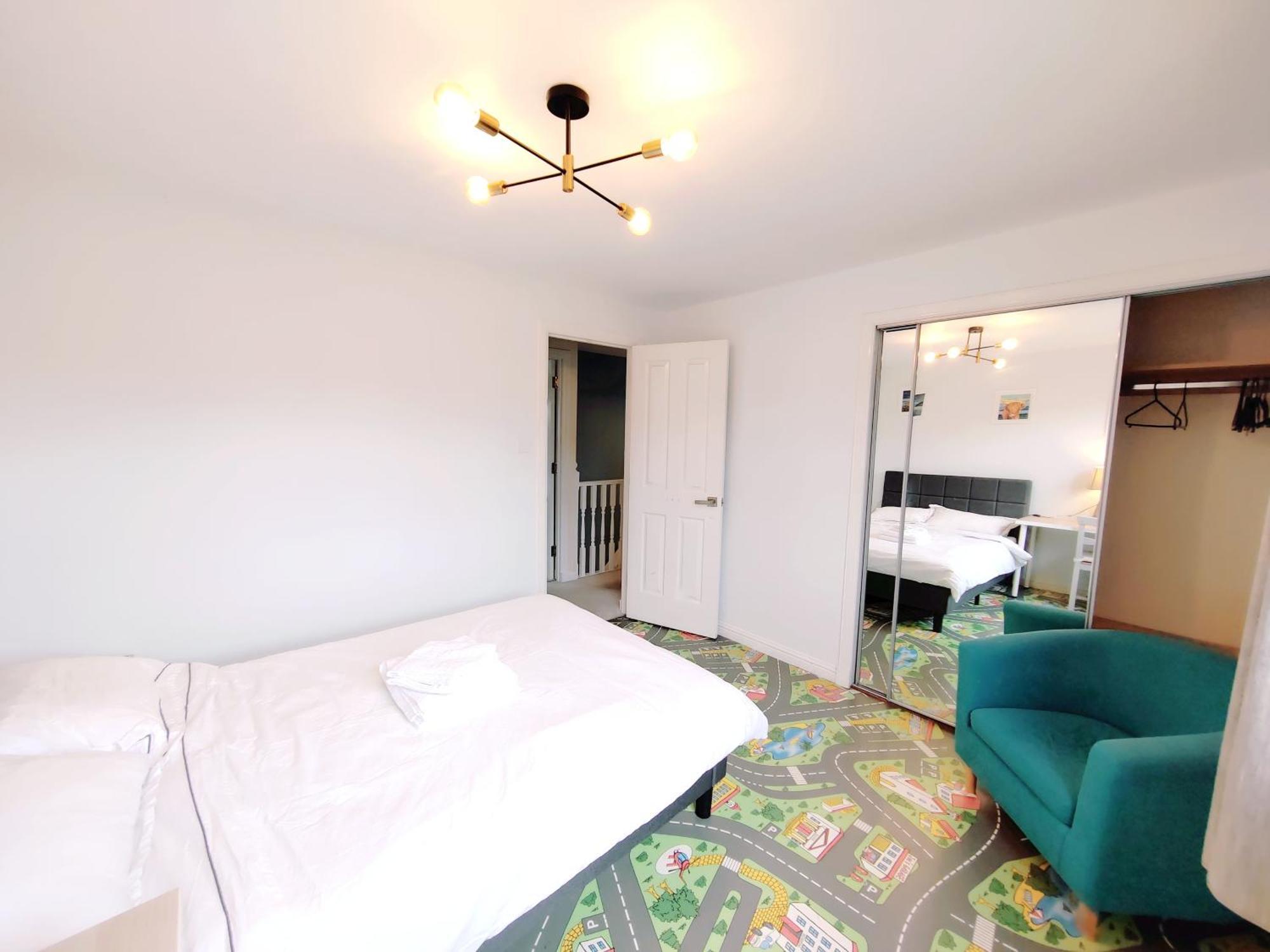 Modern And Spacious Double&King Bedrooms Both With Private Bathrooms Edimburgo Quarto foto